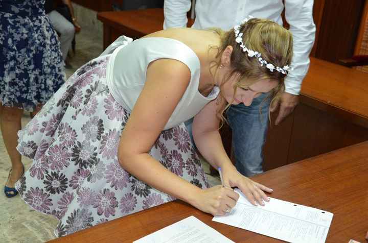 yo firmando 
