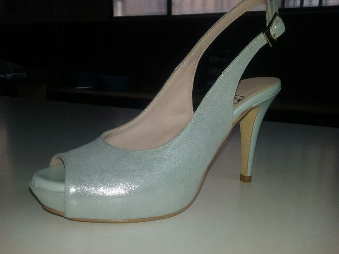 Zapatos otra vez, no me decido - 4