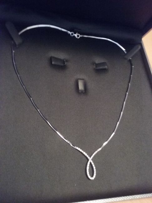 MI COLLAR, QUE ME ENCANTA Y SENCILLO PARA PODER LLEVAR EN MÁS OCASIONES