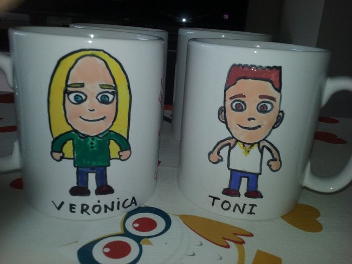 TAZAS VERO Y TONI