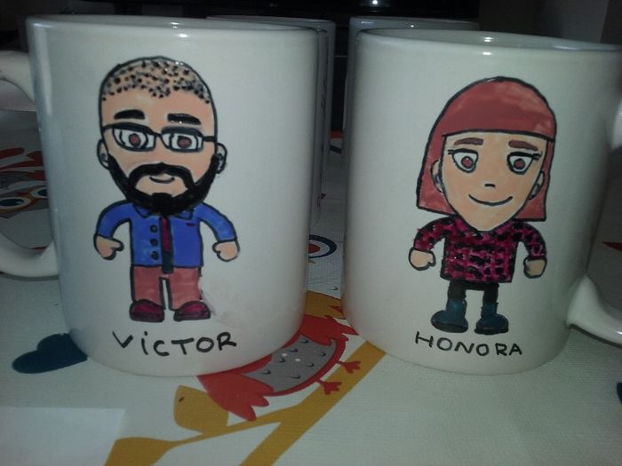 TAZAS VIC Y HONO