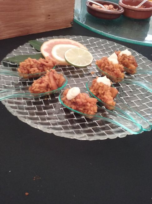Cucharitas de arroz a banda con ali oli suave