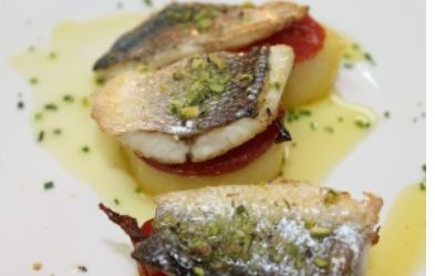 Lomo de lubina, patata y más cositas