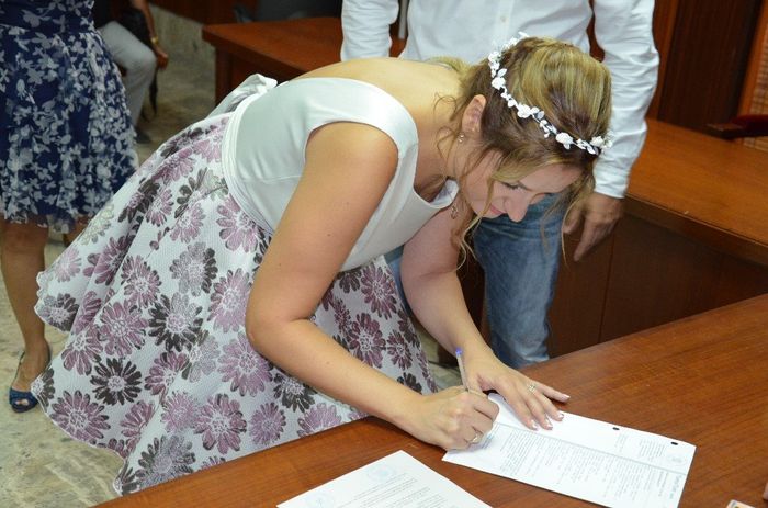 yo firmando 