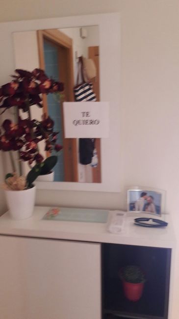 Entrada con el cartel de TE QUIERO. Por la noche, con las velas quedó mejor