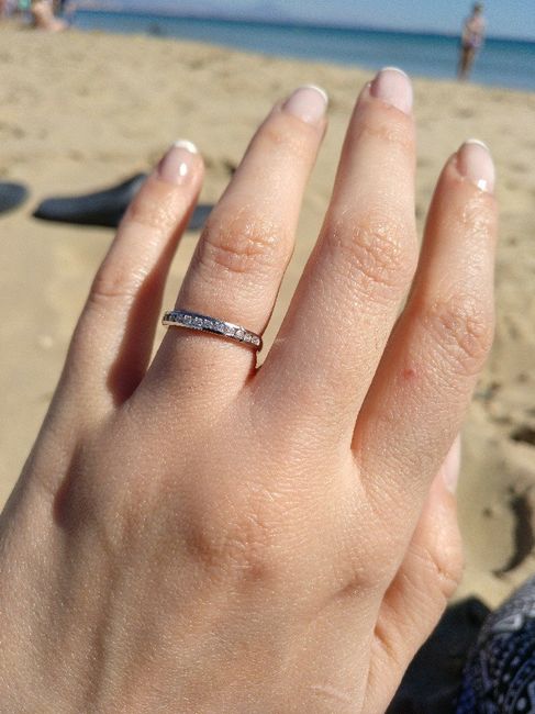 ¿Nos enseñas tu anillo de compromiso? - 1