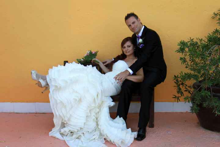 LOS NOVIOS