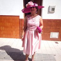 ¿Te alucina esta invitada de rojo? 💃 - 1