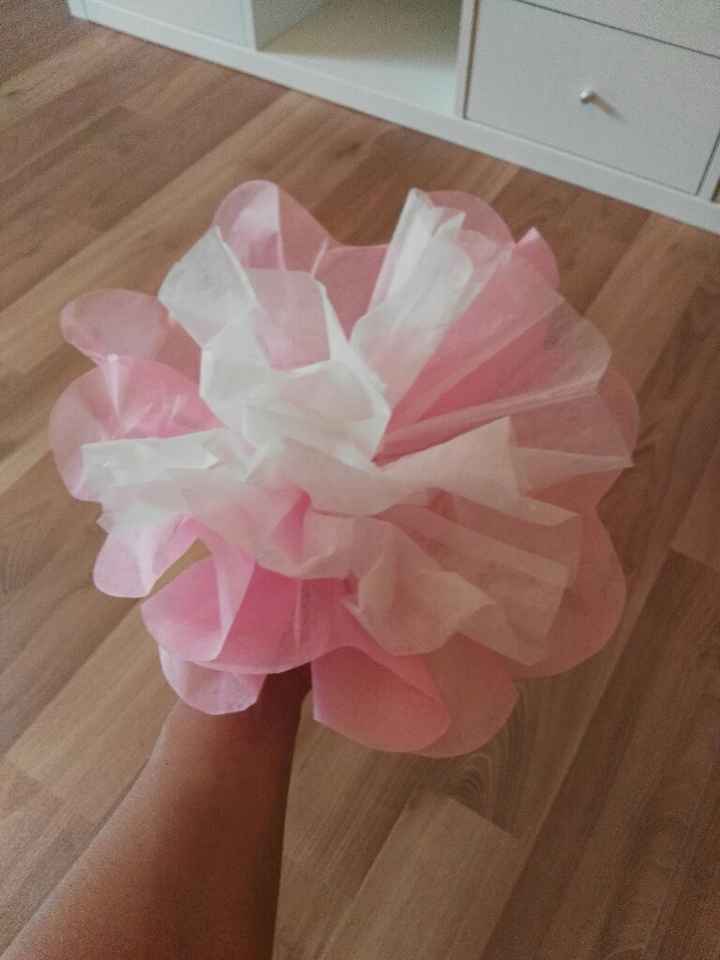 Liada con los detalles... - 1