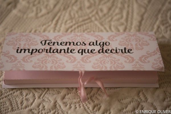  Regalo para mis testigos!!  ( no encuentro..  Queria una cajita con un boli personalizado) - 1