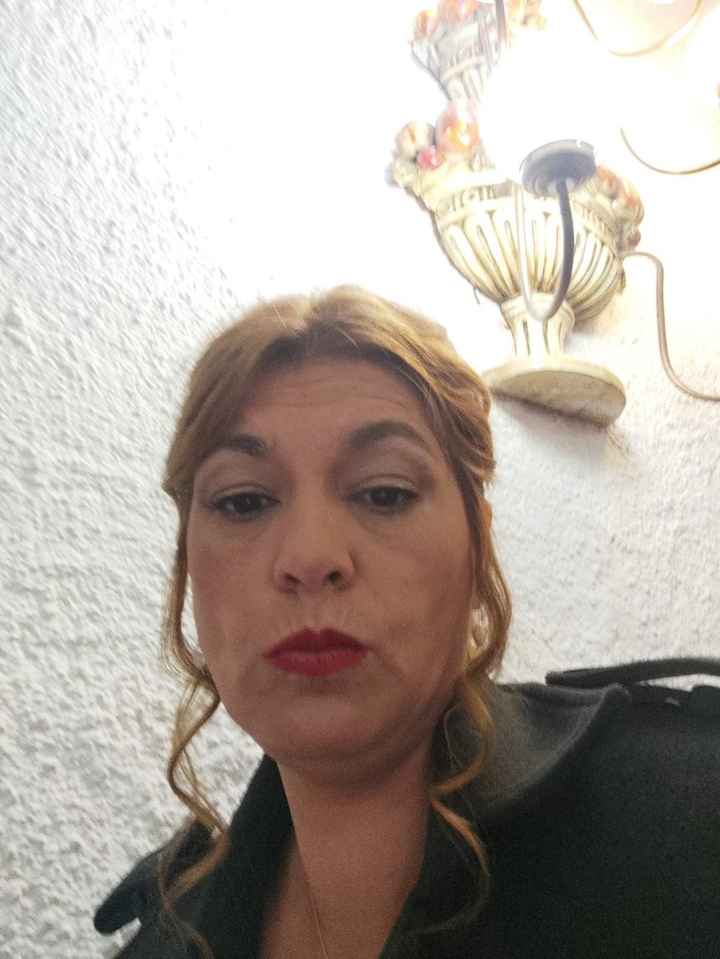 Maquillaje y peinado - 1