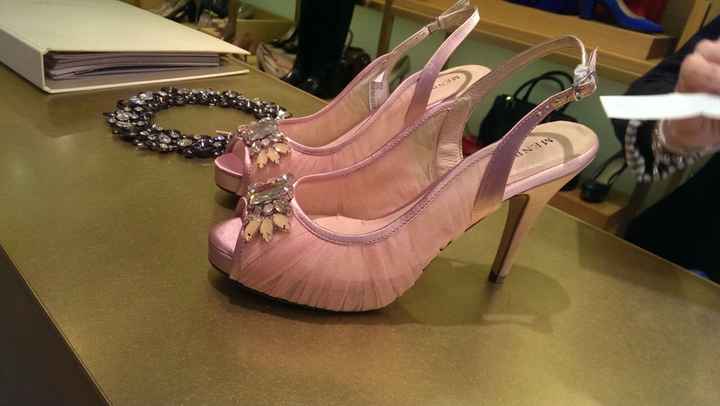 Encontrar zapatos rosa palo - 1