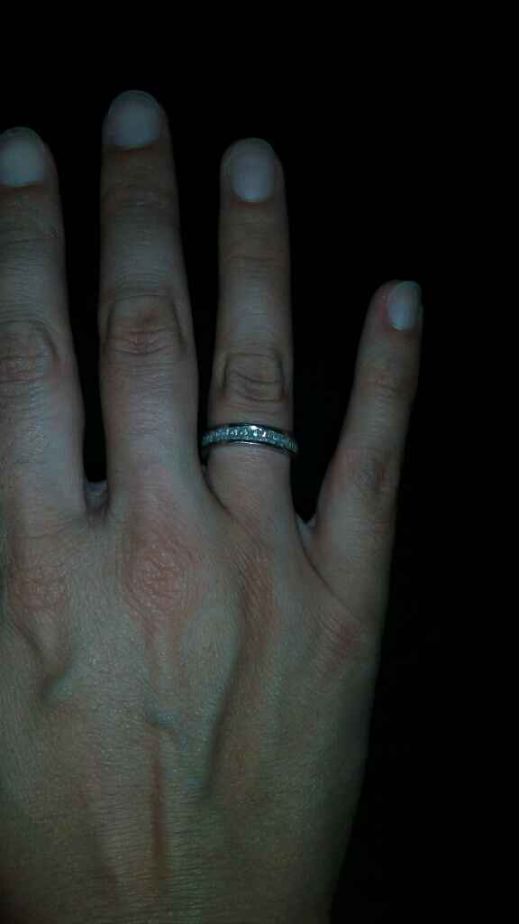 Pongamos todas nuestro anillo de compromiso - 1