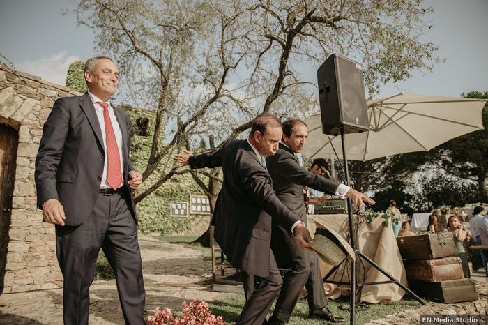 ¿Crees que tu padre lo dará todo el día de la boda? 😂 1