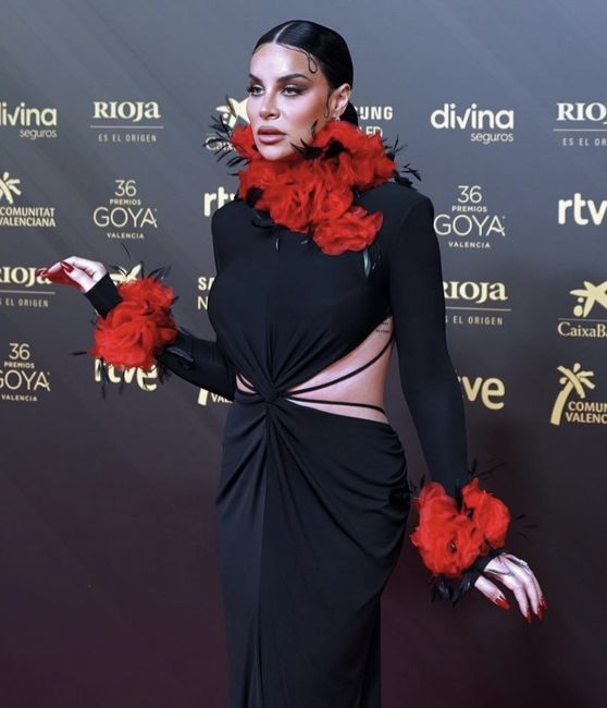 ¡Repasamos algunos looks de los Premios Goya 2022! ¿Qué te parecen? 😏 6