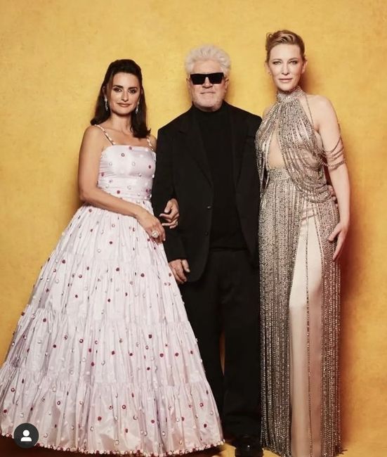 ¡Repasamos algunos looks de los Premios Goya 2022! ¿Qué te parecen? 😏 12