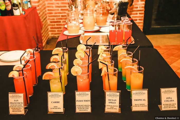 En esta boda ofrecieron una gran variedad de cocktails 🍹 ¿Te apuntas la idea? 1