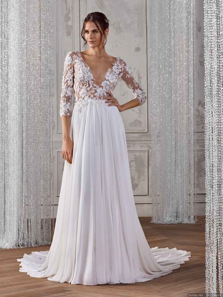 2. Vestido con manga francesa