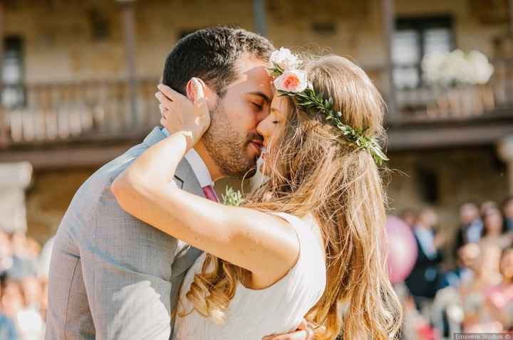 Beso pareja