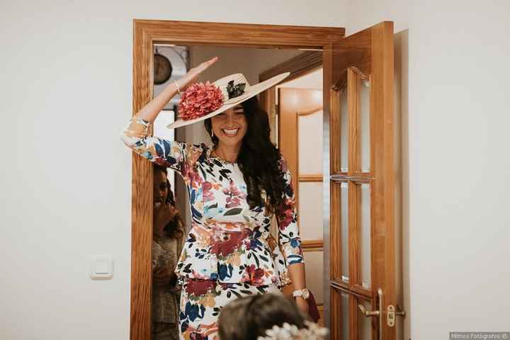 El vestido de invitada: ¿Liso o estampado? 👗 - 1