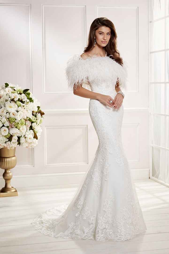 Vestidos de novia con plumas: ¿Te gustan? 😎 - 1