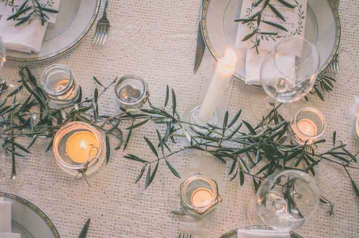 Velas para decorar las mesas del banquete: ¿Sí o no? 😊 - 1
