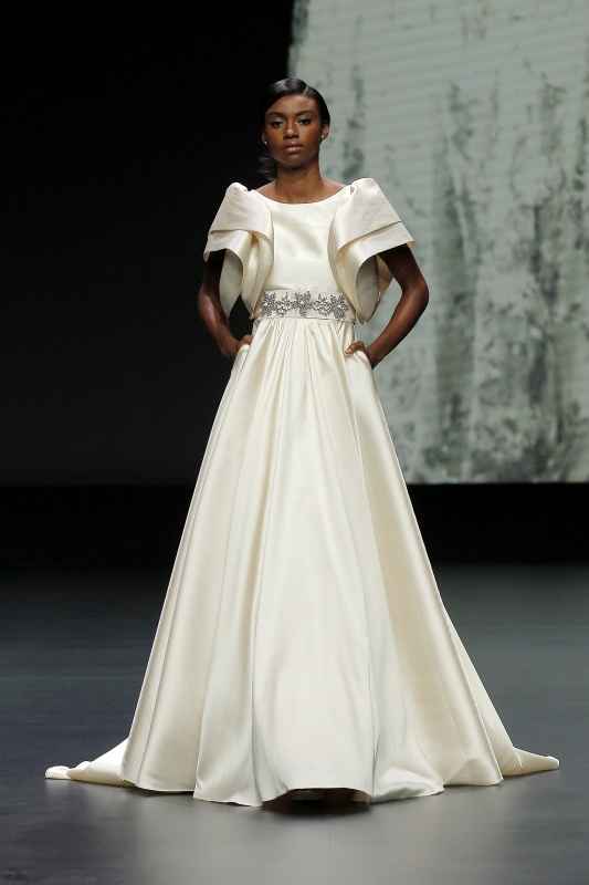 Nuevo desfile: ¡Colección 2021 de Poesie Sposa! ❤️️ - 2