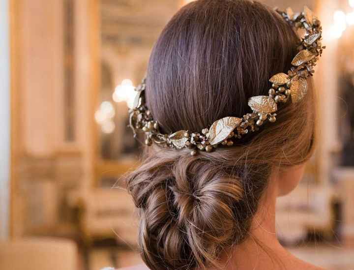 La tiara: ¿blanca o de color? - 2