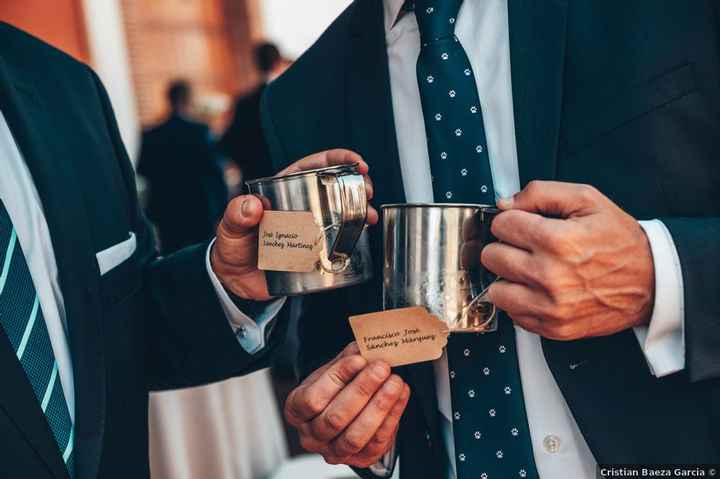 ¿Te gustaría regalar tazas con etiquetas así? - 1