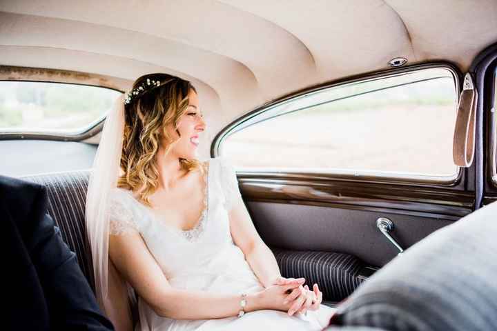 Peinados naturales para looks de novia sencillos 👇 - 4