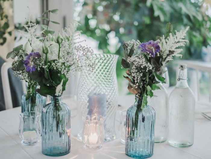 Centro de mesa con botellas y flores 😍 - 1