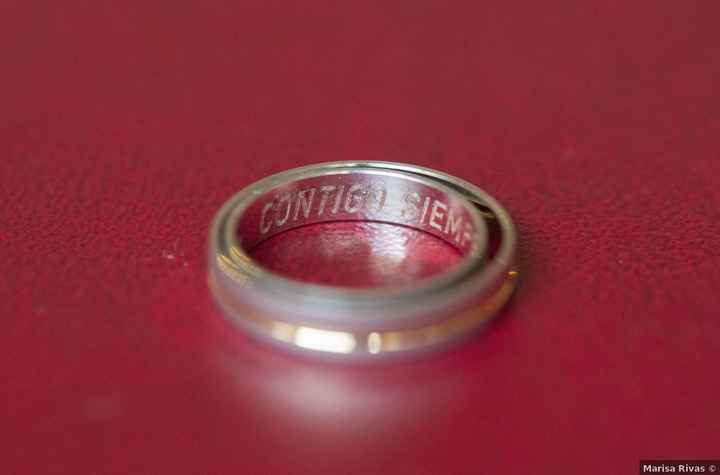 "Contigo siempre" grabado en las alianzas 💍 - 1