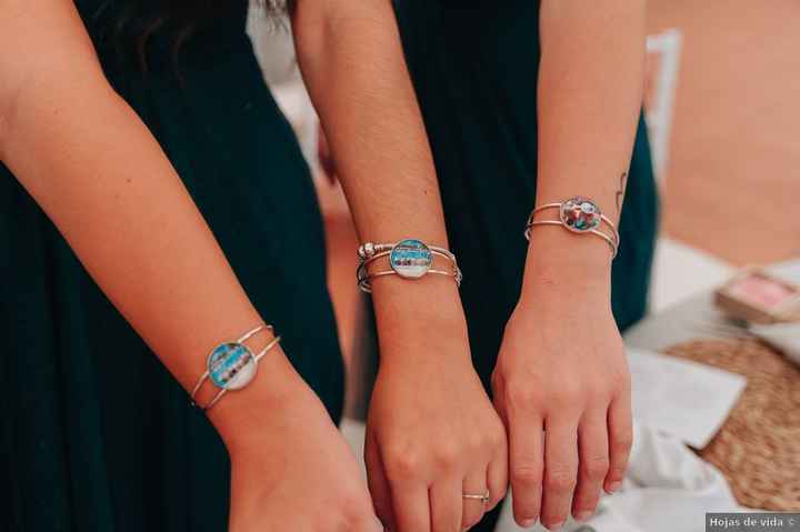 Inspiración 3: Pulseras personalizadas para damas de honor - 1