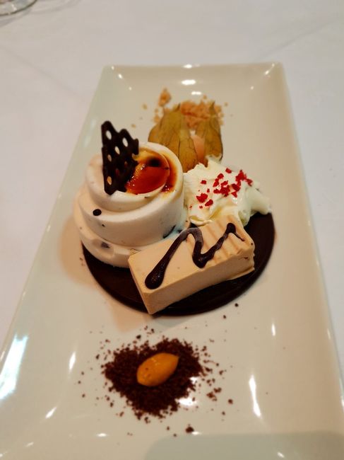 Helado de nata y bombon