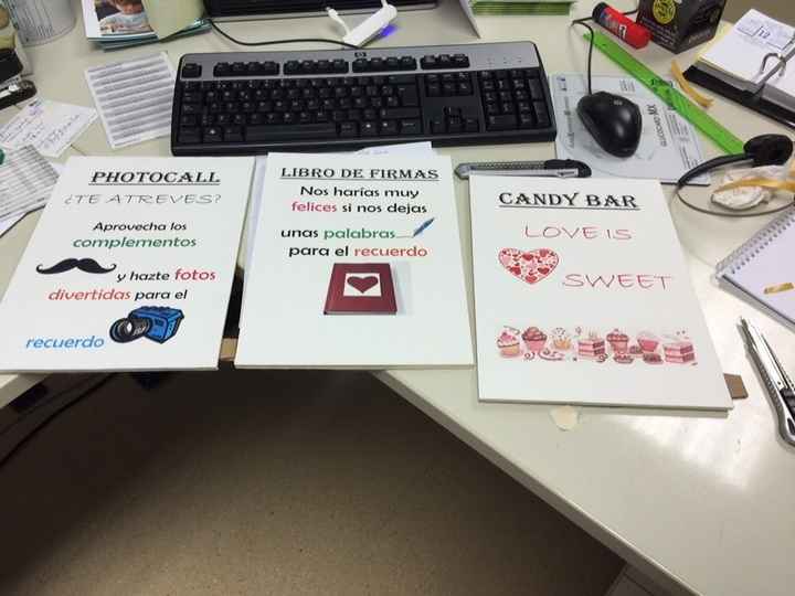 CARTEL PHOTOCALL, CANDY BAR Y LIBRO FIRMAS