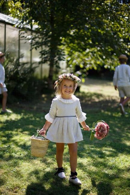 ¡Dale nota a esta niña de las arras!
