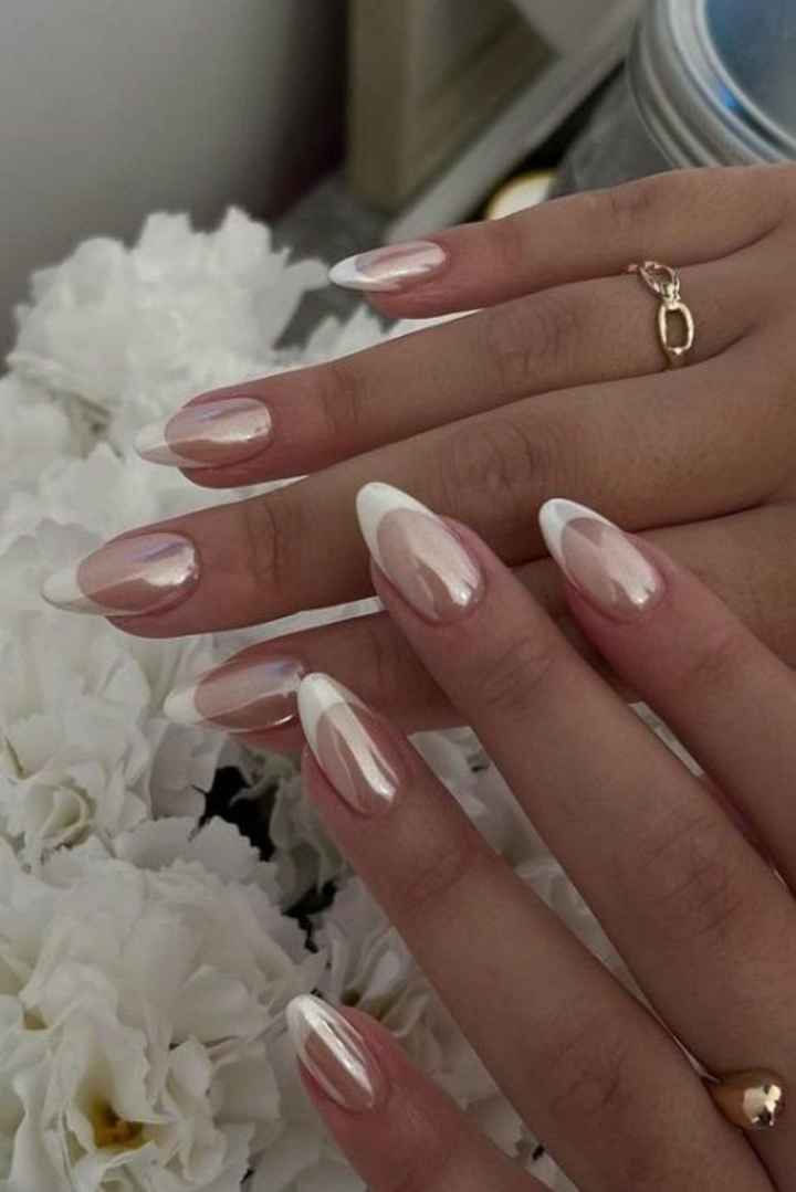 Uñas glaseadas, ¡la nueva tendencia en manicura! - 1