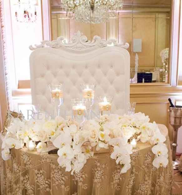 sweetheart table