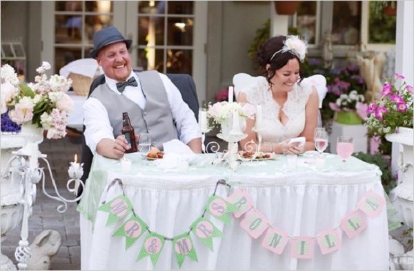 sweetheart table