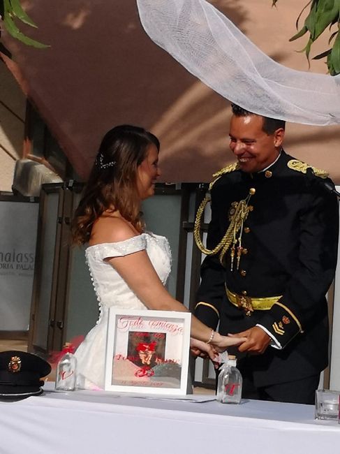 Felizmente casados y todo salió perfecto😍😍👮‍♂️👰😍😍 - 1