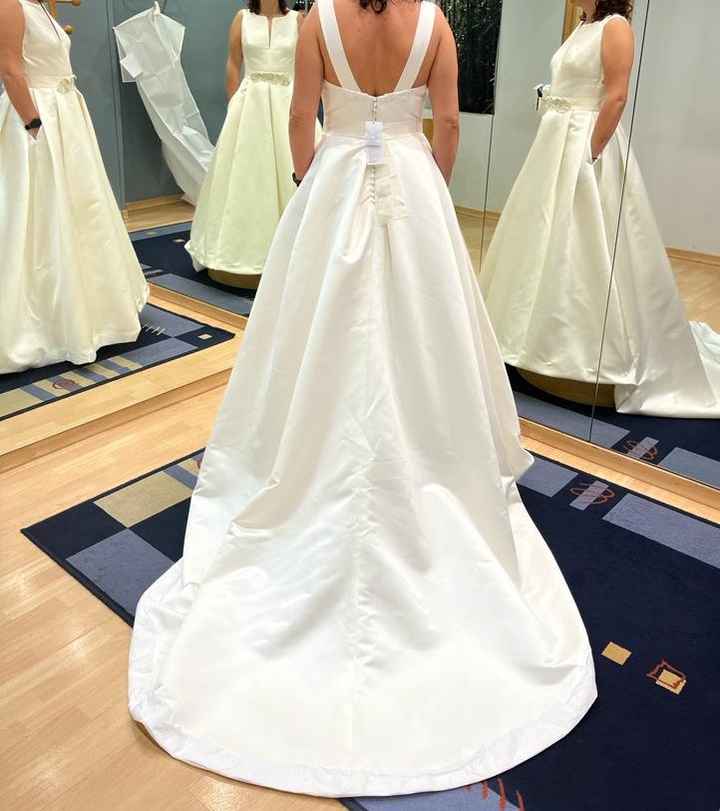 Bolsillos en el vestido - 1