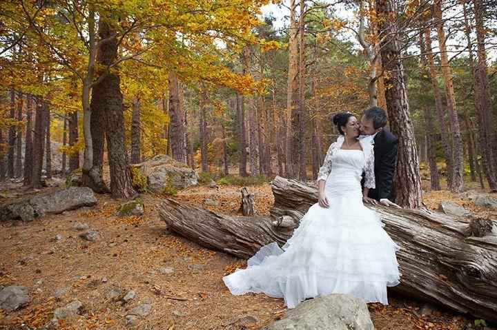 foto de novios en otoño