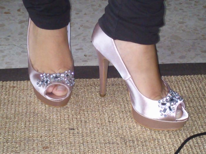 mis zapatossssssssssss!!!!!!! :D