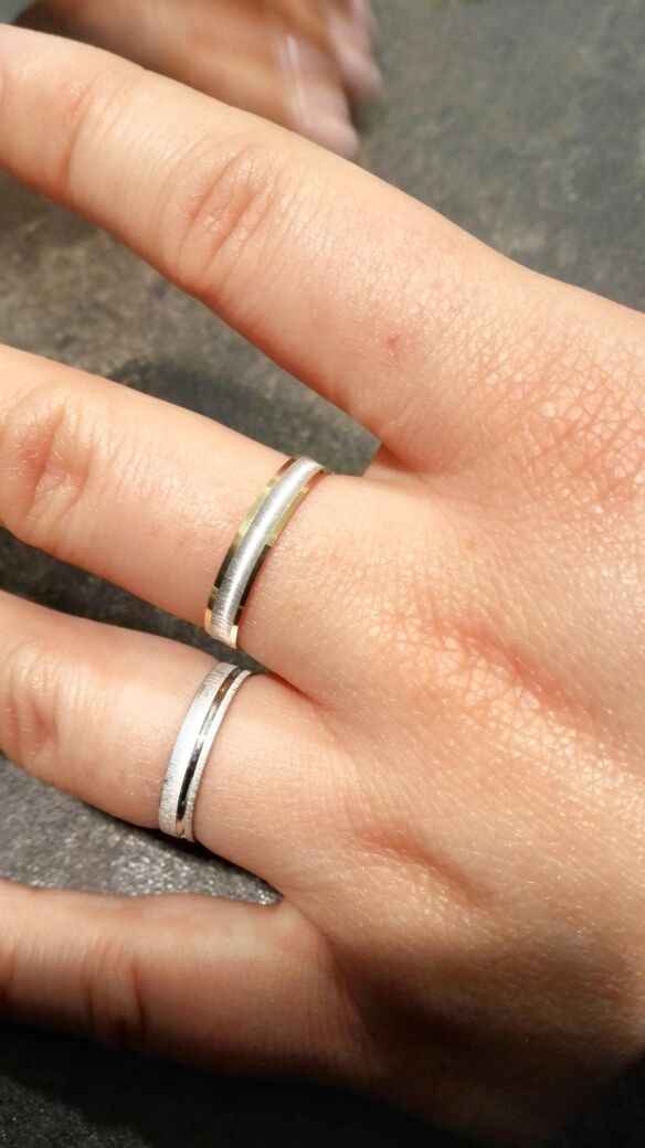 Indecisa con el anillo - 1