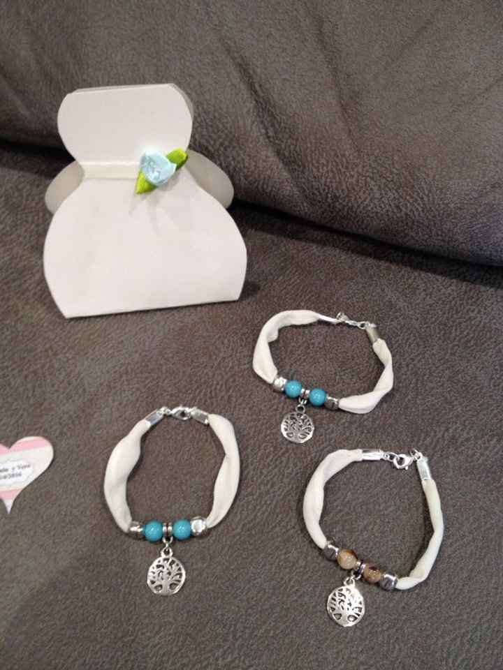 Mis pulseras de la tela del vestido para mis 3 mejores amigas!!! - 1