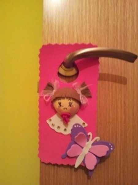 cuelga puertas bebés