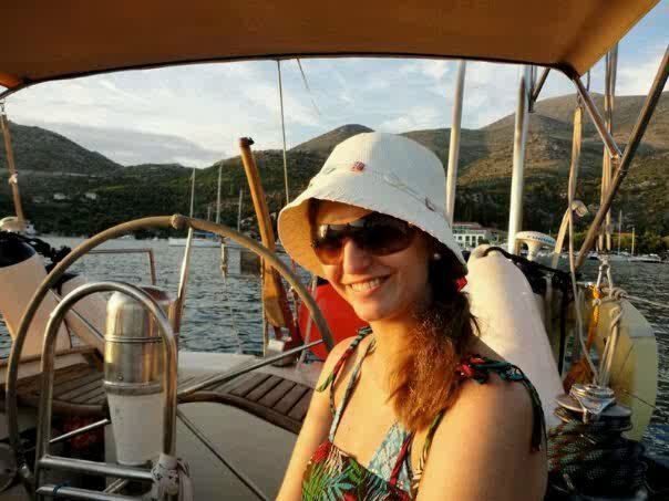 Perfil navegando en Croacia