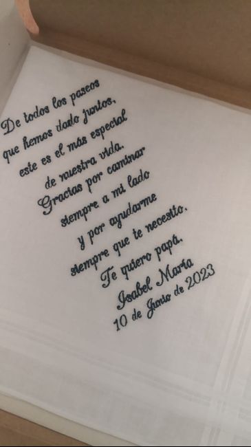 Pañuelo bordado - 2