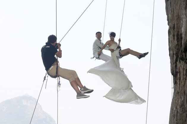 BODA ESCALANDO