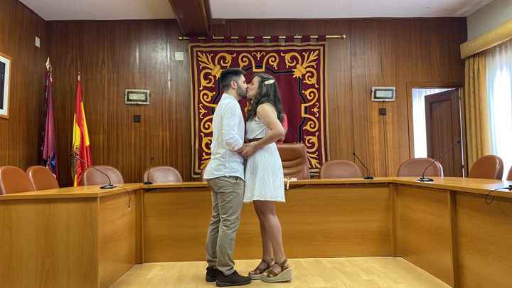Oficialmente casada - 1